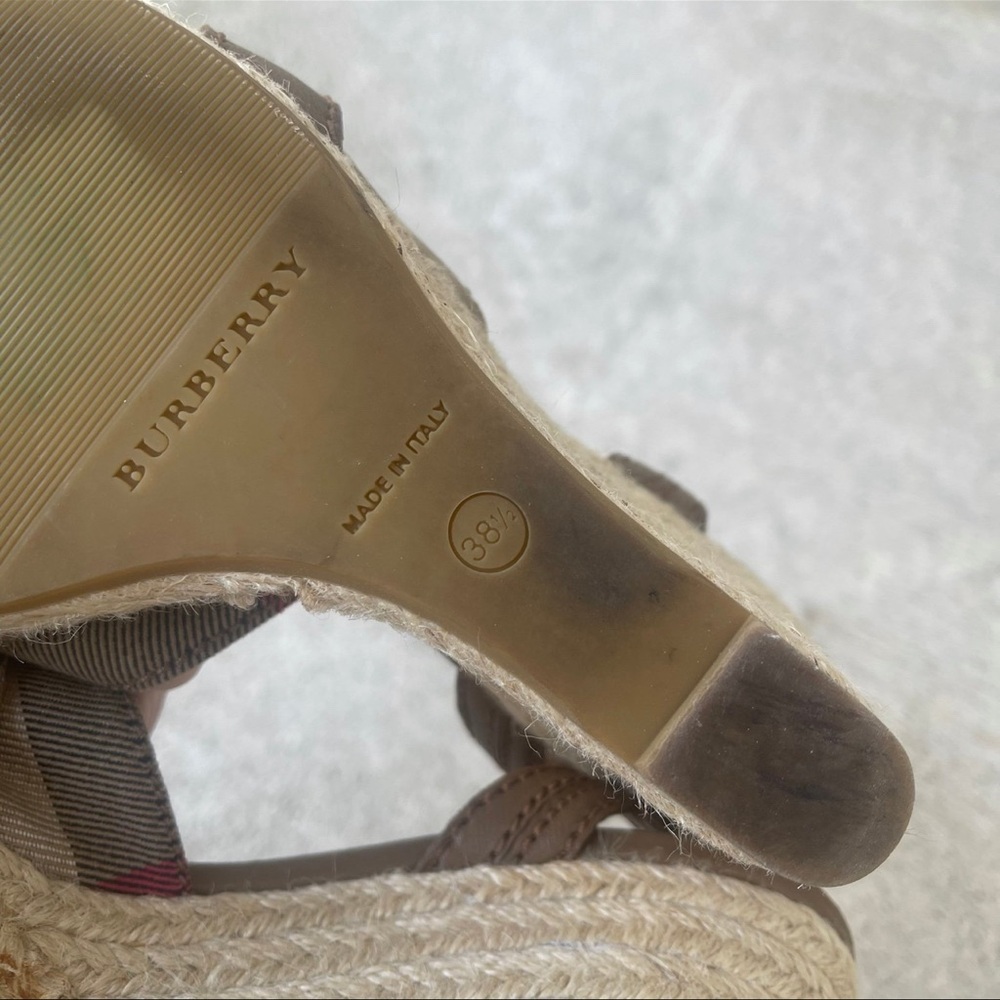 Y2K Burberry Classic Leather Wedge Summer Sandal Women’s 38.5 (8) - Picture 2 of 9